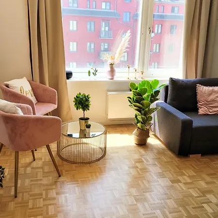 Schoene Schwabing 70m2 Sanierte *